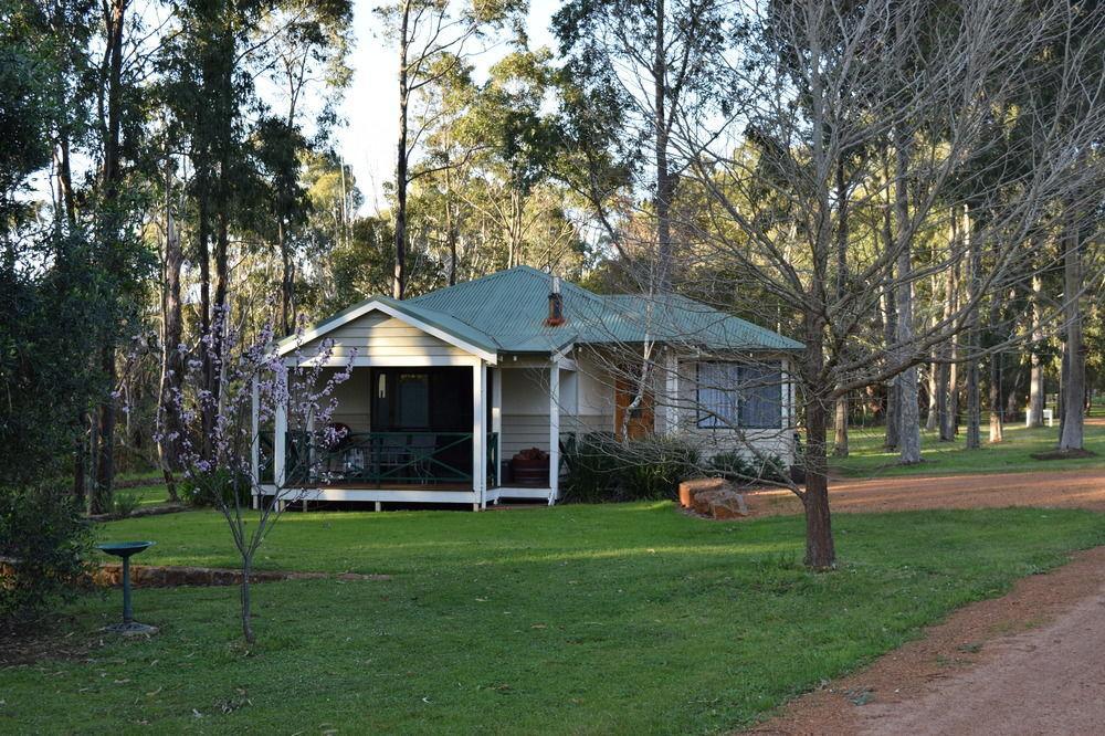 Bushy Lake Chalets Margaret River Exterior photo