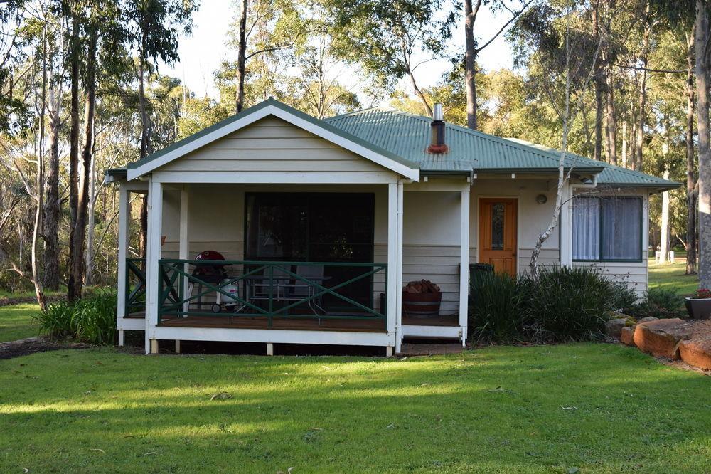 Bushy Lake Chalets Margaret River Exterior photo