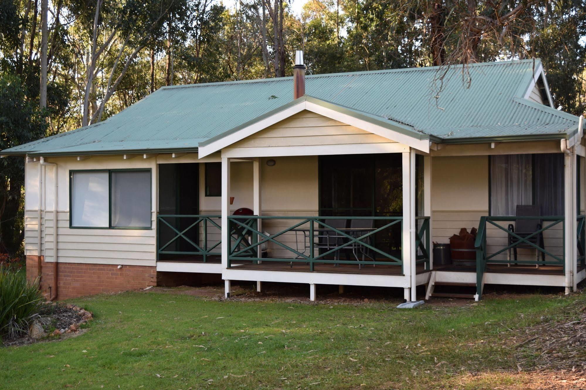 Bushy Lake Chalets Margaret River Exterior photo